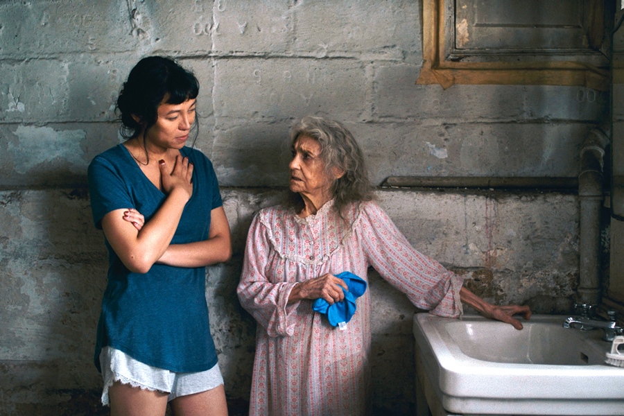 Isabel Sandoval Explores the Power of the Unsaid in ‘Lingua Franca’