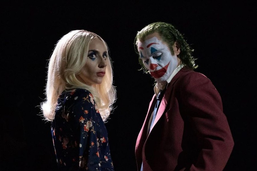 Joker 【DVD】 2枚(シリアルなし)＋REALカプセルくじB賞ハルくん付 Amazon.com: Joker: Folie A Deux (DVD) : Joaquin Phoenix, Lady Gaga