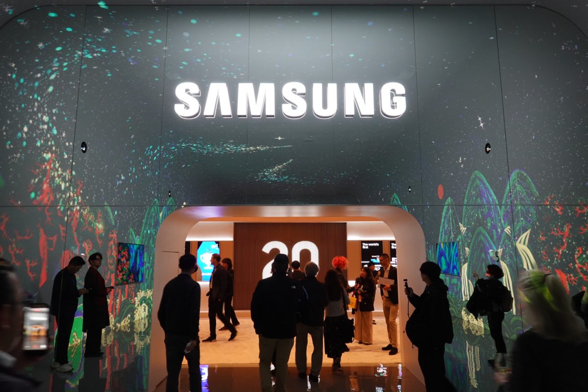 Samsung Talks Up New Lineup of TVs in Gala Pre-CES Media Event in Las Vegas