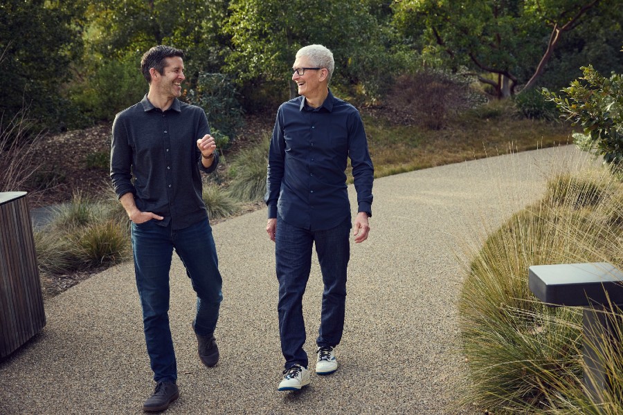 Apple CEO Tim Cook Stepping Down; John Ternus Assuming Position on Sept. 1