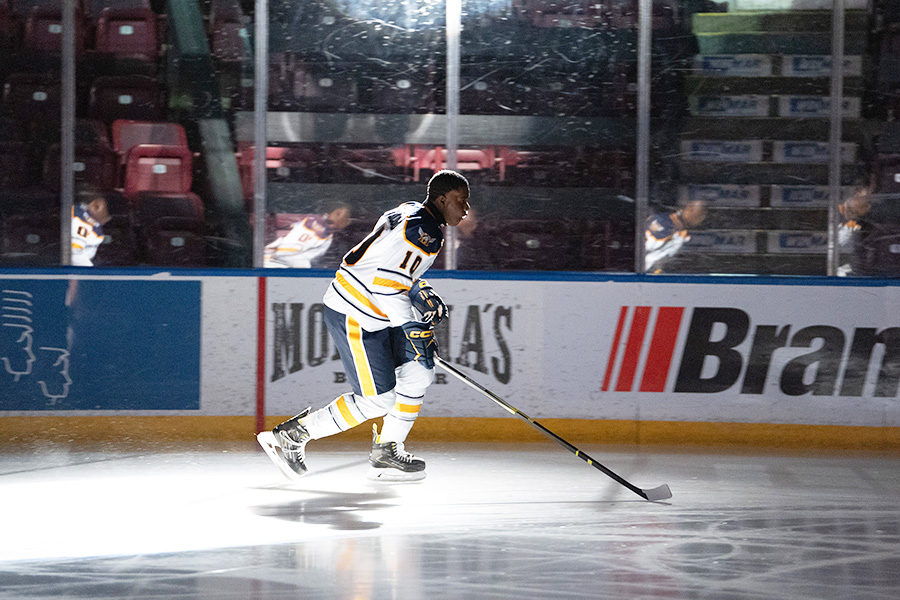 Hockey Movie ‘Youngblood’ Due on Blu-ray and DVD May 5